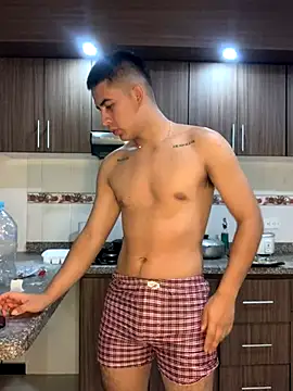 roguer darkk online show from 12.03.24