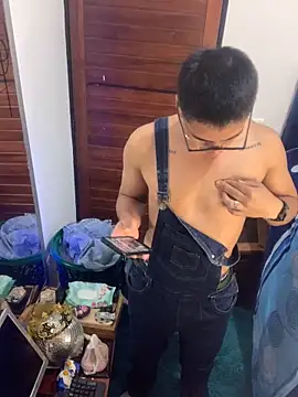 roguer darkk online show from 02.04.25