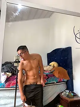 roguer darkk online show from 02.19.25