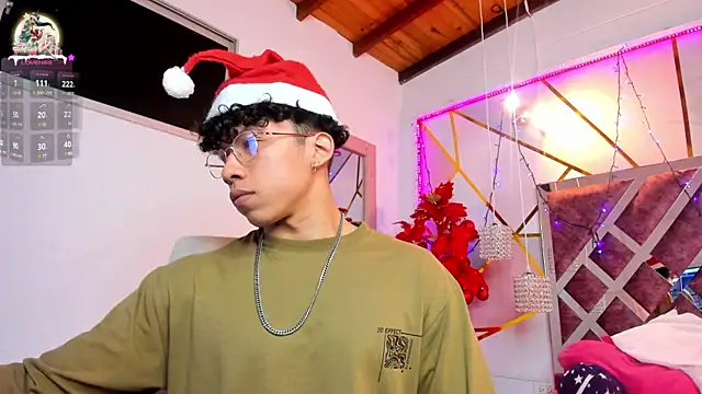 AkazaBoy  online show from 12.24.24