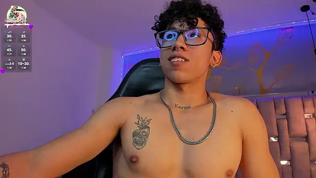 AkazaBoy  online show from 12.31.24