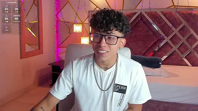 AkazaBoy  online show from 01.07.25