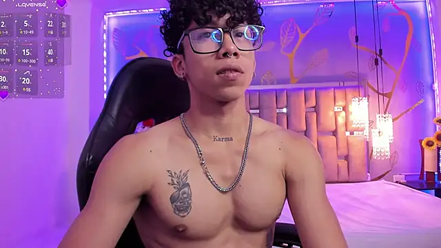 AkazaBoy  online show from 03.14.25