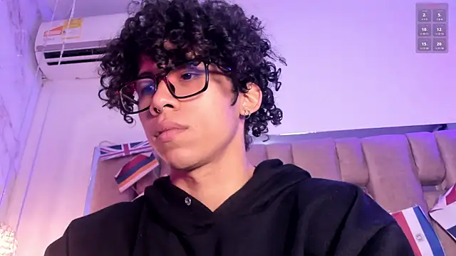 Snapshot of AkazaBoy_ chatting on 07.01.26 AkazaBoy online show from 07.01.26