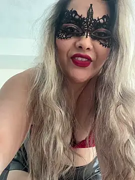 Snapshot of famous_indian_girl chatting on 03.02.25 famous indian girl online show from 03.02.25