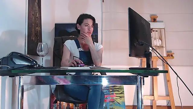 Afrodita Arggeniss online show from 12.31.24