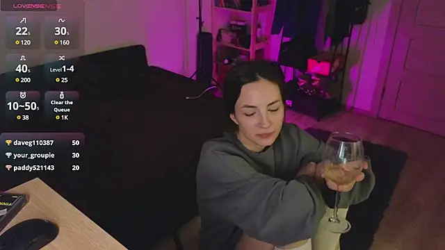 Snapshot of Space_X_Roxy_ chatting on 12.13.24 Space X Roxy  online show from 12.13.24