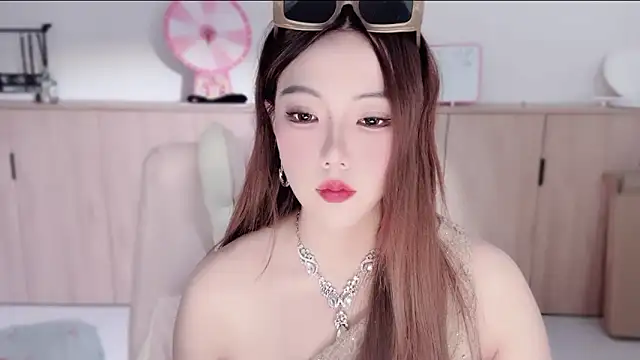 Natasha520 online show from 10.19.25