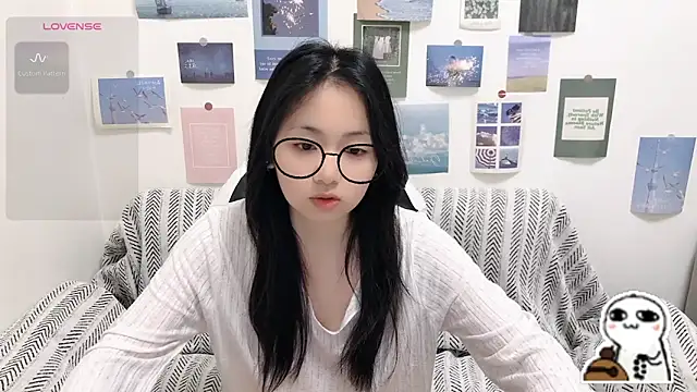 Snapshot of LiLiYbaby chatting on 06.01.26 LiLiYbaby online show from 06.01.26