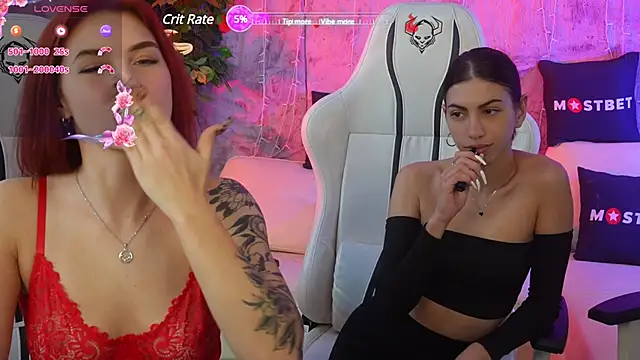 Magnetic Mia  online show from 12.04.24