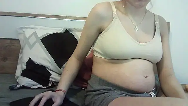 Ahotkittyxxx online show from 10.26.25