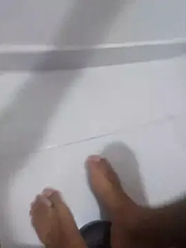 Snapshot of alvaroenriqe23 chatting on 10.25.25 alvaroenriqe23 online show from 10.25.25