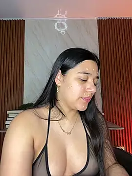 Snapshot of floriamANDjazmin chatting on 06.19.26 floriamANDjazmin online show from 06.19.26