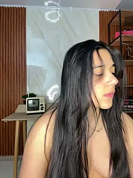 Snapshot of floriamANDjazmin chatting on 06.26.26 floriamANDjazmin online show from 06.26.26
