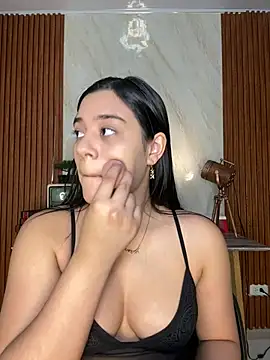 Snapshot of floriamANDjazmin chatting on 07.15.26 floriamANDjazmin online show from 07.15.26
