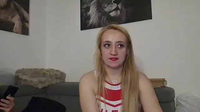 Snapshot of LoveXAddict chatting on 03.15.26 LoveXAddict online show from 03.15.26