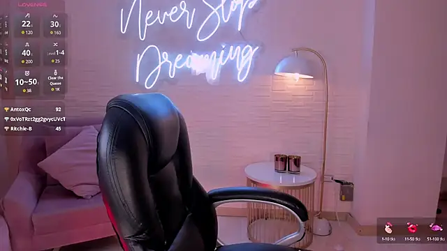 MaddisonLowe online show from 03.15.25