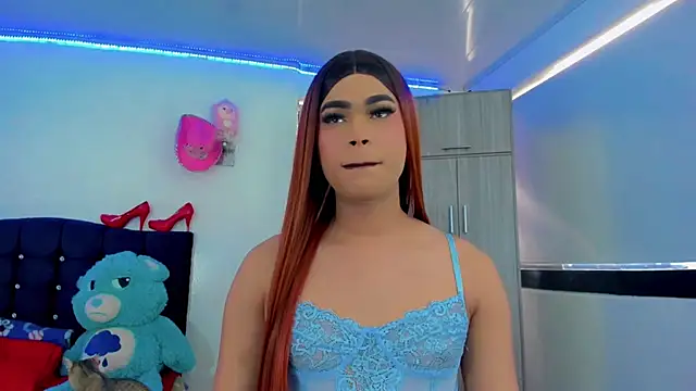 Hellen moons   online show from 10.25.25