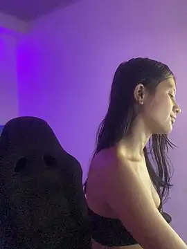  18 laura online show from 12.29.24