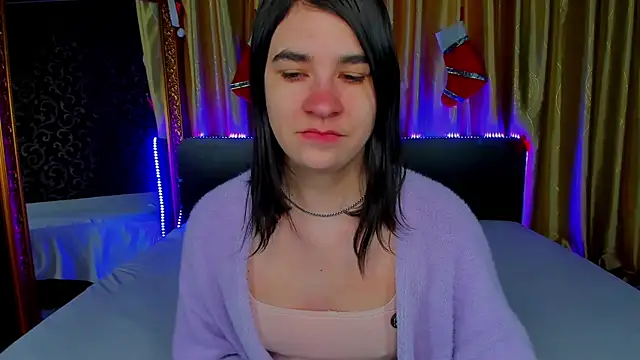  Polly Love  online show from 02.01.26