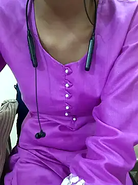 Snapshot of Aradhna_cute chatting on 01.14.25 Aradhna cute online show from 01.14.25