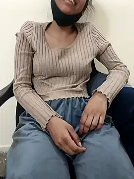 Snapshot of Aradhna_cute chatting on 01.15.25 Aradhna cute online show from 01.15.25