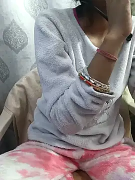 Snapshot of Aradhna_cute chatting on 01.22.25 Aradhna cute online show from 01.22.25