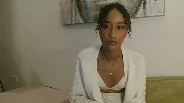 Snapshot of Leilaswe chatting on 12.07.24 Leilaswe online show from 12.07.24