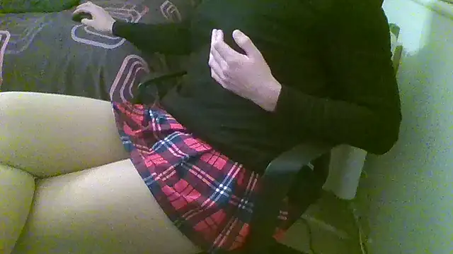 AshWinter online show from 01.29.25