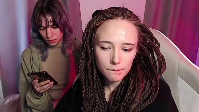 Robin yourss online show from 04.23.26