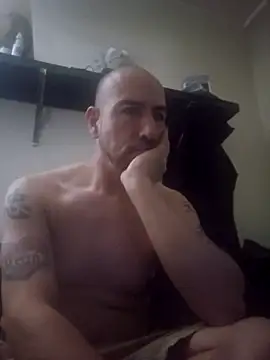 Snapshot of nakedtony81 chatting on 03.18.26 nakedtony81 online show from 03.18.26