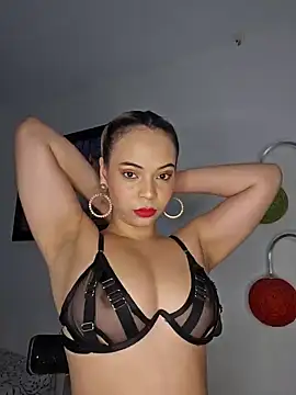 Snapshot of Antonella2_m chatting on 12.05.24 Antonella2 m online show from 12.05.24