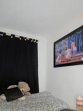 Snapshot of Antonella2_m chatting on 12.06.24 Antonella2 m online show from 12.06.24