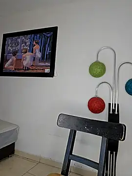 Snapshot of Antonella2_m chatting on 12.10.24 Antonella2 m online show from 12.10.24