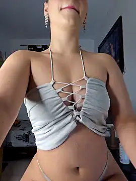 Snapshot of Antonella2_m chatting on 01.15.25 Antonella2 m online show from 01.15.25