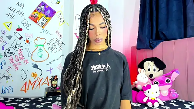 Snapshot of bloom444 chatting on 03.04.26 bloom444 online show from 03.04.26