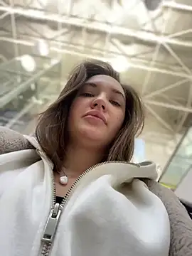 Snapshot of Holly_Molii chatting on 01.18.25 Holly Molii online show from 01.18.25