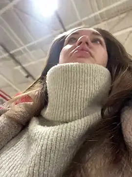 Snapshot of Holly_Molii chatting on 01.19.25 Holly Molii online show from 01.19.25