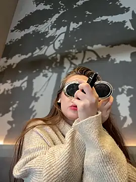 Snapshot of Holly_Molii chatting on 01.25.25 Holly Molii online show from 01.25.25