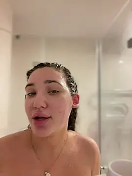 Snapshot of Holly_Molii chatting on 03.12.25 Holly Molii online show from 03.12.25