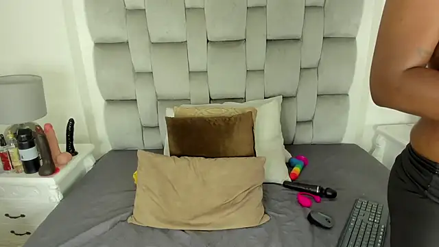 SamanthaBrown69 online show from 01.10.25