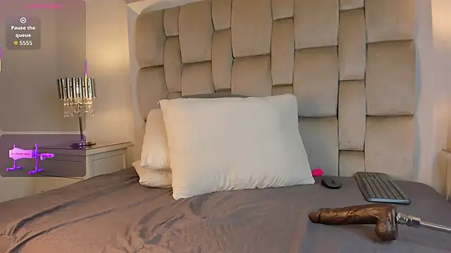 SamanthaBrown69 online show from 01.12.26