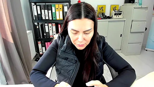 kilenyapatrice online show from 10.11.25