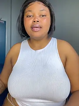 Curveysinaa online show from 11.07.25