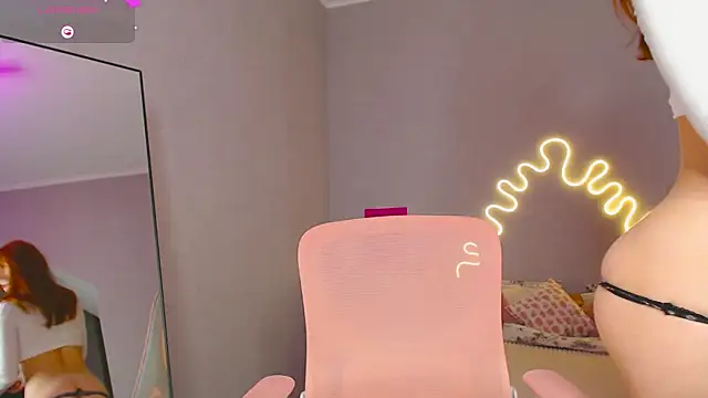 Red  Candy online show from 02.09.25