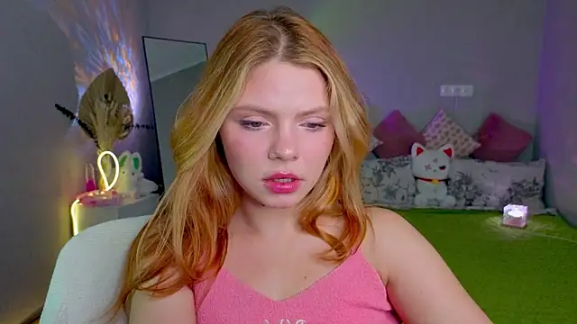 Red  Candy online show from 10.09.25