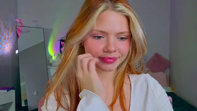 Red  Candy online show from 11.17.25