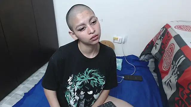 Bitsy Messy online show from 12.12.24