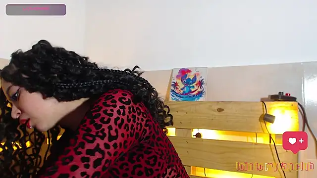 Snapshot of Bitsy_Messy chatting on 02.17.26 Bitsy Messy online show from 02.17.26