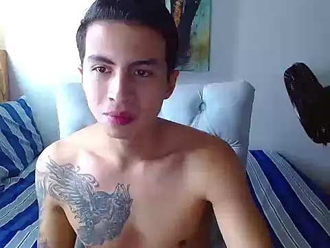 Snapshot of Velk_hot chatting on 04.11.26 Velk hot online show from 04.11.26